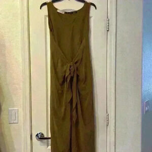 Tahari by Bergdorf Goodman